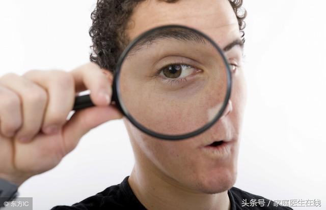 夜盲症可能是由于缺乏什么导致的(夜盲症是怎么引起的)(1)