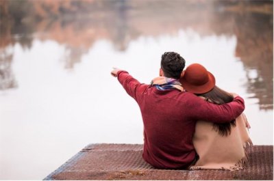 ​老公过生日送什么礼物好，朋友圈感谢老公的话语