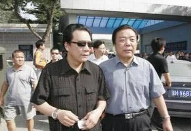 姜昆多年的老搭档 喊侯耀文一声师叔,最后却娶了他的妻子