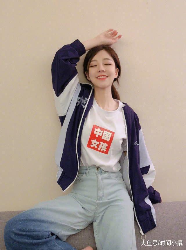 网传冯提莫只有150cm,但身材是三七比例,不愧是矮个子女神