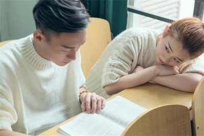 ​男生在大学怎么脱单 大学里男生脱单技巧