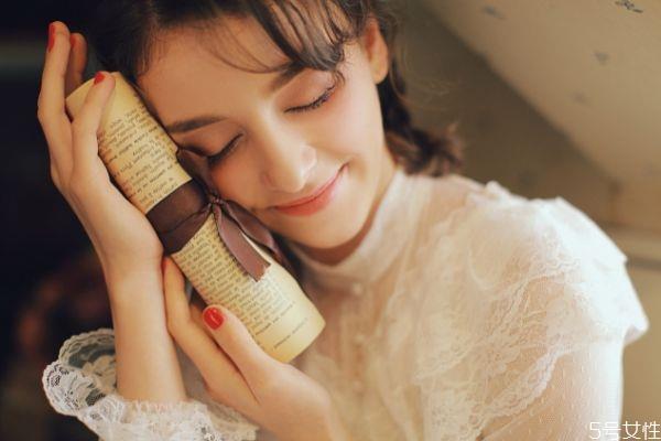 男人喜欢听女人说肉麻的话吗 男人最喜欢听女人说这几句话 男人喜欢听女人说肉麻的话吗 男人最喜欢听女人说这几句话