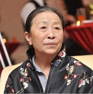 ​新凤霞事件大反转！老戏骨曝光55年前真相，难怪张少华当年不翻