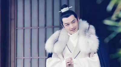 ​他是中国古代四大美男之一，有史以来第一位被帅死的美男子