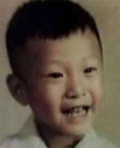 ​黑老大孙红雷早年的一些旧照真的是霸气，现在怎么变成这样了！