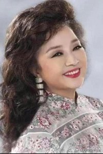 ​香港徐小凤从年轻到老年珍贵照片