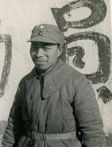 ​这位上将有5段婚姻，都在19岁时嫁给他，解放后一直任副职很低调