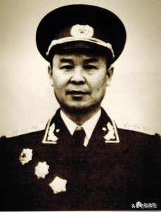 ​韦国清将军传略（一）