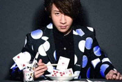 ​刘谦时隔五年重回春晚登热搜：期待见证奇迹的时刻