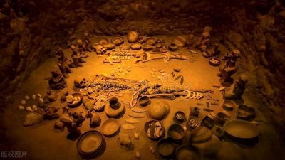 ​1983年广东挖出无底黑洞，传闻是日军宝藏，结果价值超出预期