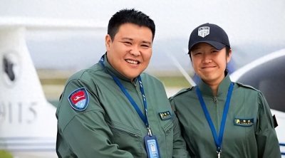 ​中国“奇葩”夫妻：卖家产1亿周游世界被追杀，逃回来发现赚了2亿