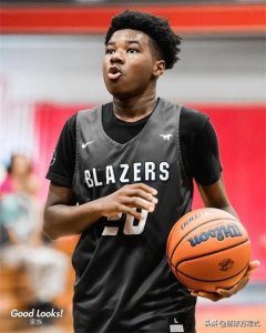 ​詹姆斯小儿子14岁已身高185！球场训练照被詹姆斯转发