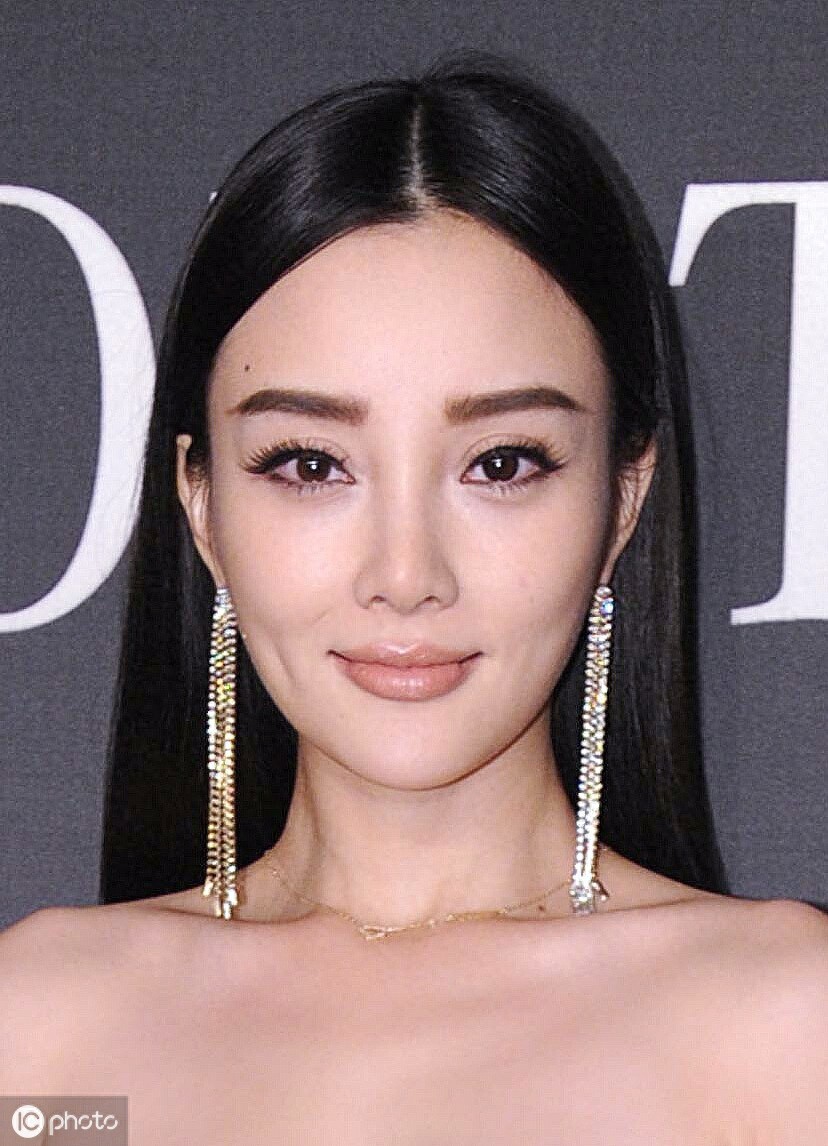 李小璐:3岁开始拍戏,17岁就在演艺圈走红