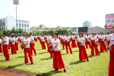 ​动感跳起来，“松江争来赛”冬冬水兵舞“秀”出靓丽身姿！