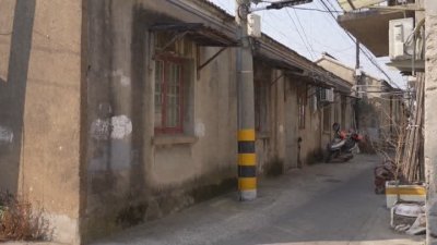 ​仁丰里古巷亮化工程完工 太阳能灯照亮小巷“回家路”