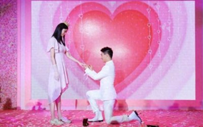 ​嫁入豪门五年多，刘大锤爆奚梦瑶身价已百亿，一个坚持引网友怒赞