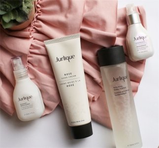 ​玻尿酸当道，主打天然的茱莉蔻在中国已关6成专柜