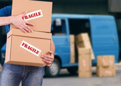 ​快递新规来了，快递送货上门，你同意吗