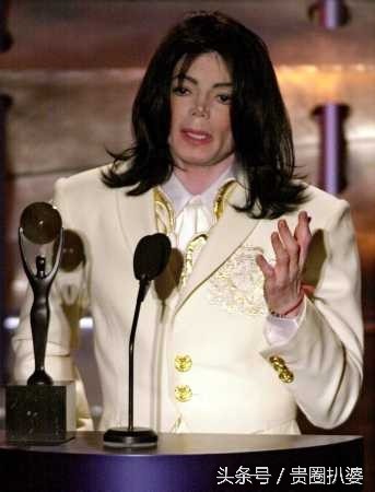 迈克尔杰克逊58岁诞辰！巨星传奇一生回顾！