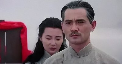 ​他是著名老戏骨：一生未婚未育，独居800平别墅，63岁生活惹人羡