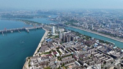 ​如果长株潭合并，湖南是多了个＂巨无霸＂还是少了三只＂领头羊＂？