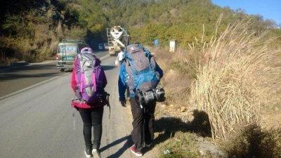 ​川藏线为什么被称为炮火连天的天路？