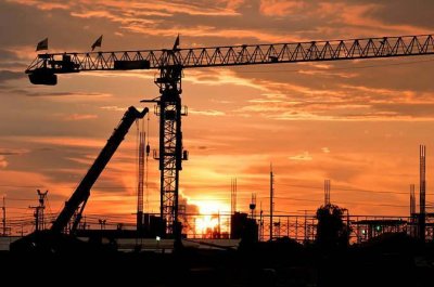 ​大家好，在工地开塔吊的工作怎么样？