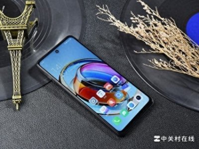 ​努比亚小牛手机图赏：双面玻璃，旗舰质感