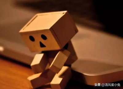 ​【心理学】内心极度自卑的人，大都有这五个表现