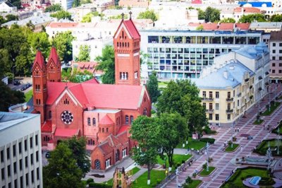 ​白俄罗斯的红教堂、白教堂