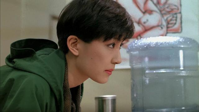 鬼后王小凤大尺度主演,林正英动作指导,因太过暴力剪辑版本太多