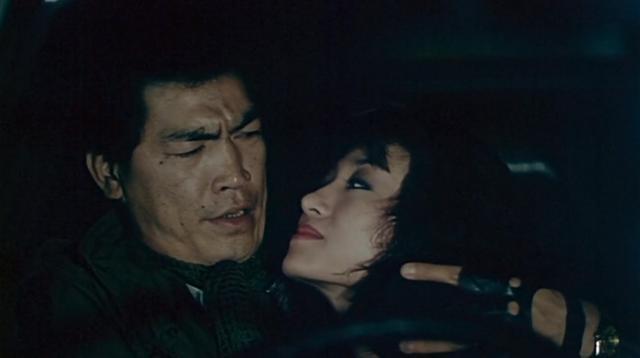 鬼后王小凤大尺度主演,林正英动作指导,因太过暴力剪辑版本太多