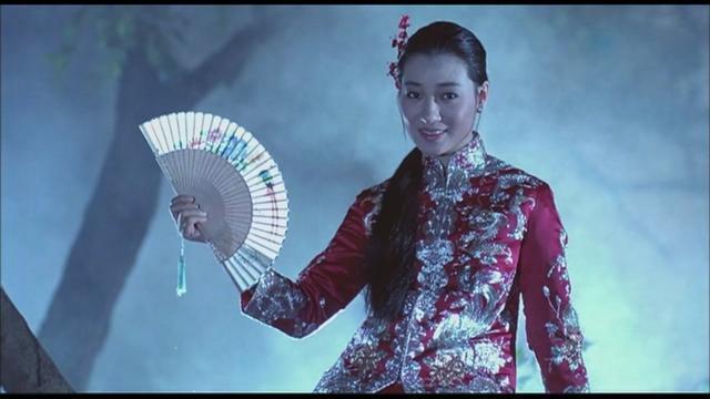 鬼后王小凤大尺度主演,林正英动作指导,因太过暴力剪辑版本太多