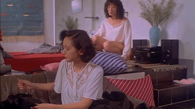 鬼后王小凤大尺度主演,林正英动作指导,因太过暴力剪辑版本太多