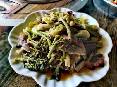 ​一口野菜“满嘴春”