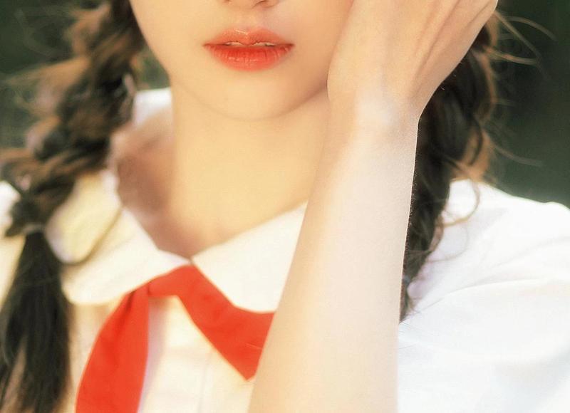 和喜欢的女生怎么聊天让她喜欢你？