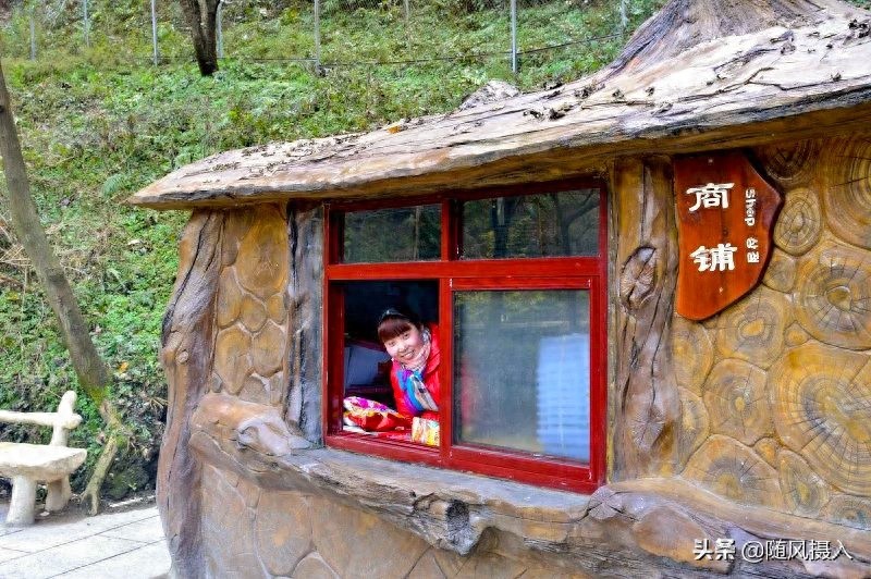 在湖北长阳的清江方山观风景赏民俗（上）