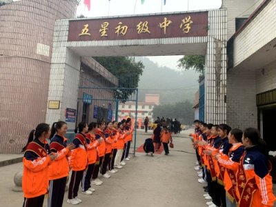 “成长手拉手”活动，让参与者成为追梦人