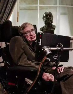 ​霍金：从渐冻症患者到宇宙之王，绽放生命的奇迹与科学的辉煌。