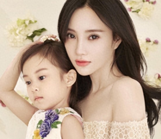 马苏赢了？秦奋10字发声狠打脸黄毅清，“富二代深扒团”关系破灭