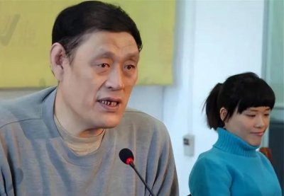 ​亚洲第一中锋穆铁柱：退役后月领400元,59岁离世,姚明郑海霞出席