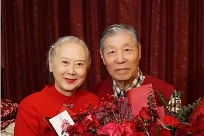 ​坎坷的“李铁梅”刘长瑜：结婚四个月丈夫早逝，平凡儿子成为骄傲