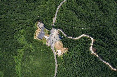 ​英山桃花冲：高山“凉机”催热 “避暑经济”