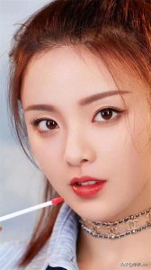 杨超越壁纸精选，活泼可爱、笑容迷人，好看的小姐姐爱了爱了