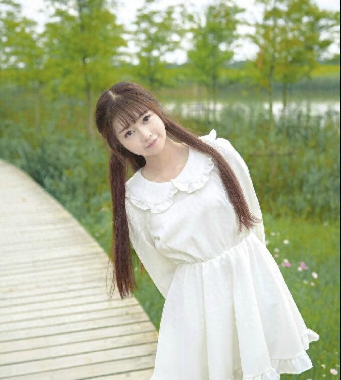 激萌showgirl兰幼金晒猫咪写真,快来领回家