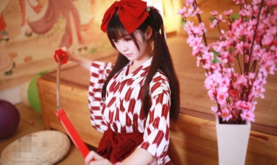 激萌showgirl兰幼金晒猫咪写真,快来领回家