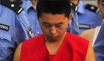 ​2020年，湖北女子扮鬼吓路人，遭过路男子侵犯，男子：以为是真鬼